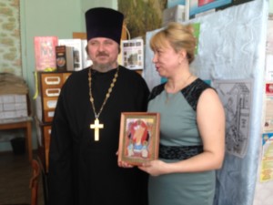 Икона Воскресения Христова - дар Самарской детской библиотеке.2016_04_07